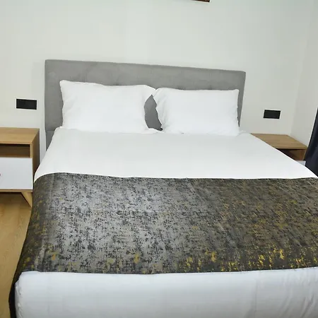 Rafael 3* マナウガト